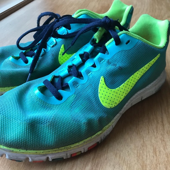 Nike’s - Picture 4 of 8